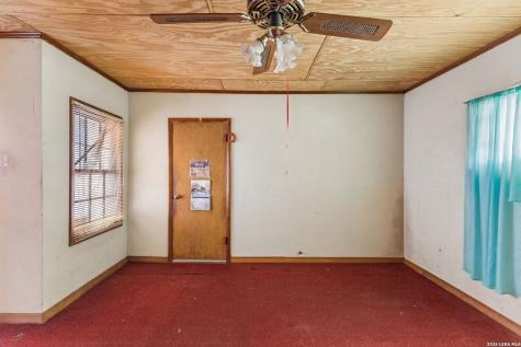 149 S Woodlawn Street Pearsall TX 78061