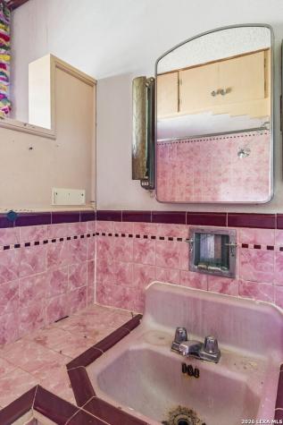 149 S Woodlawn Street Pearsall TX 78061