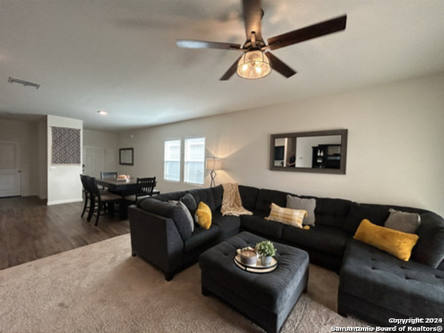 5855 Gulf Meadow Converse TX 78109