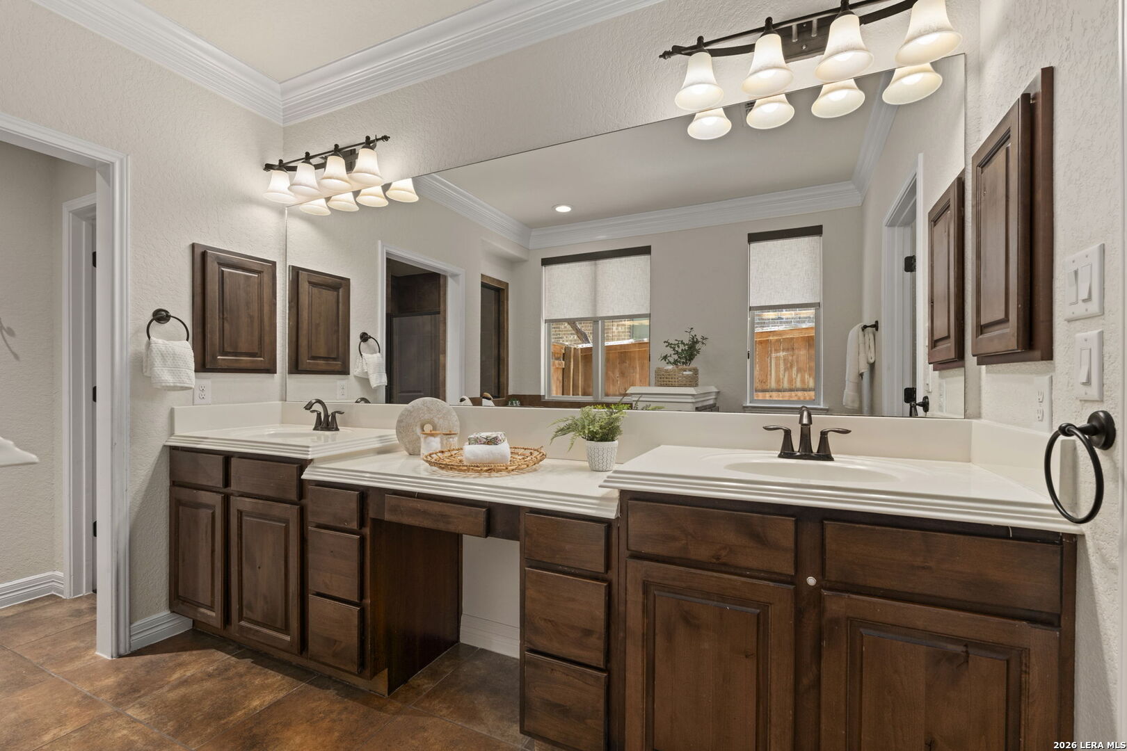 3519 Crest Noche Drive San Antonio TX 78261