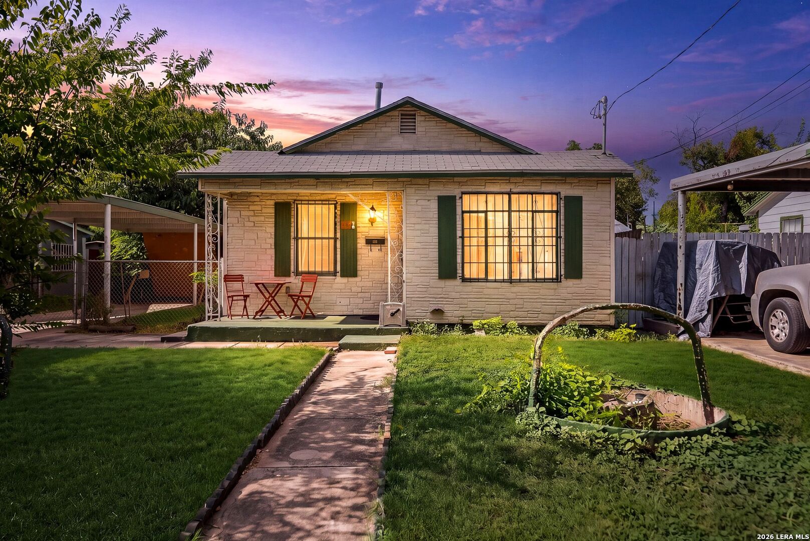 3330 W Laurel Street San Antonio TX 78228