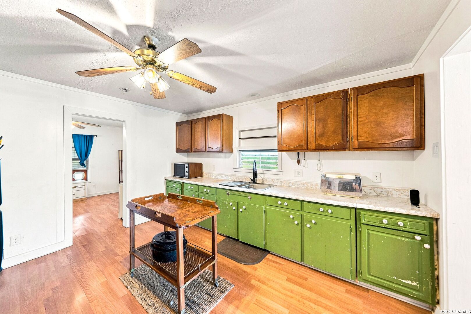 3330 W Laurel Street San Antonio TX 78228