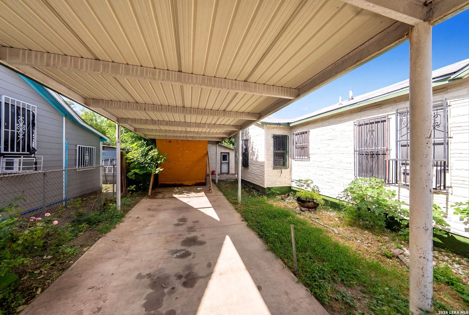 3330 W Laurel Street San Antonio TX 78228