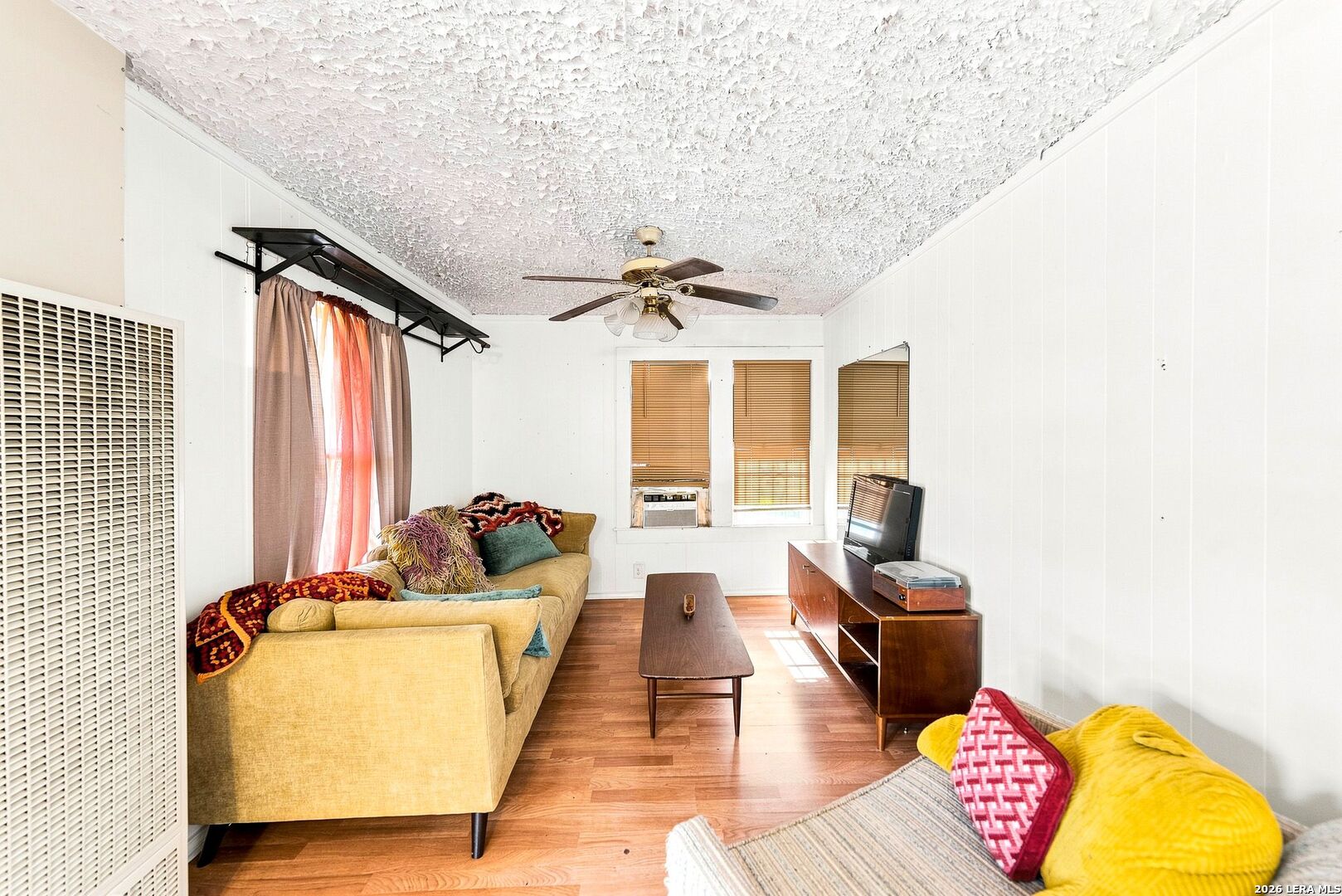 3330 W Laurel Street San Antonio TX 78228