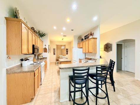 308 Bunker Hill Pleasanton TX 78064