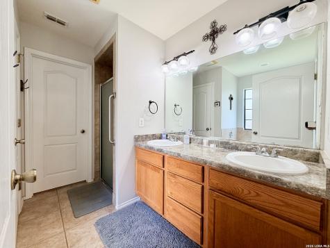 308 Bunker Hill Pleasanton TX 78064