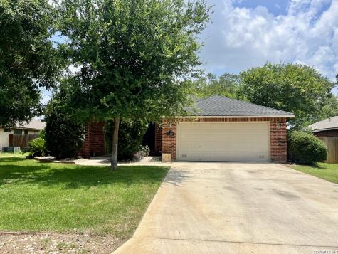 308 Bunker Hill Pleasanton TX 78064