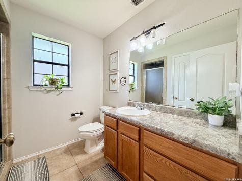 308 Bunker Hill Pleasanton TX 78064