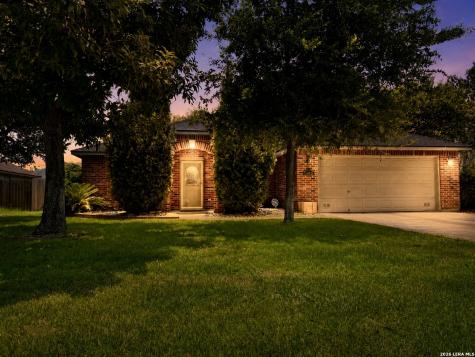 308 Bunker Hill Pleasanton TX 78064