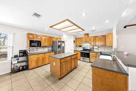 248 Hunters Dawn Drive La Vernia TX 78121
