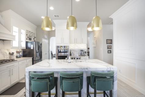 574 Calm Springs San Antonio TX 78260