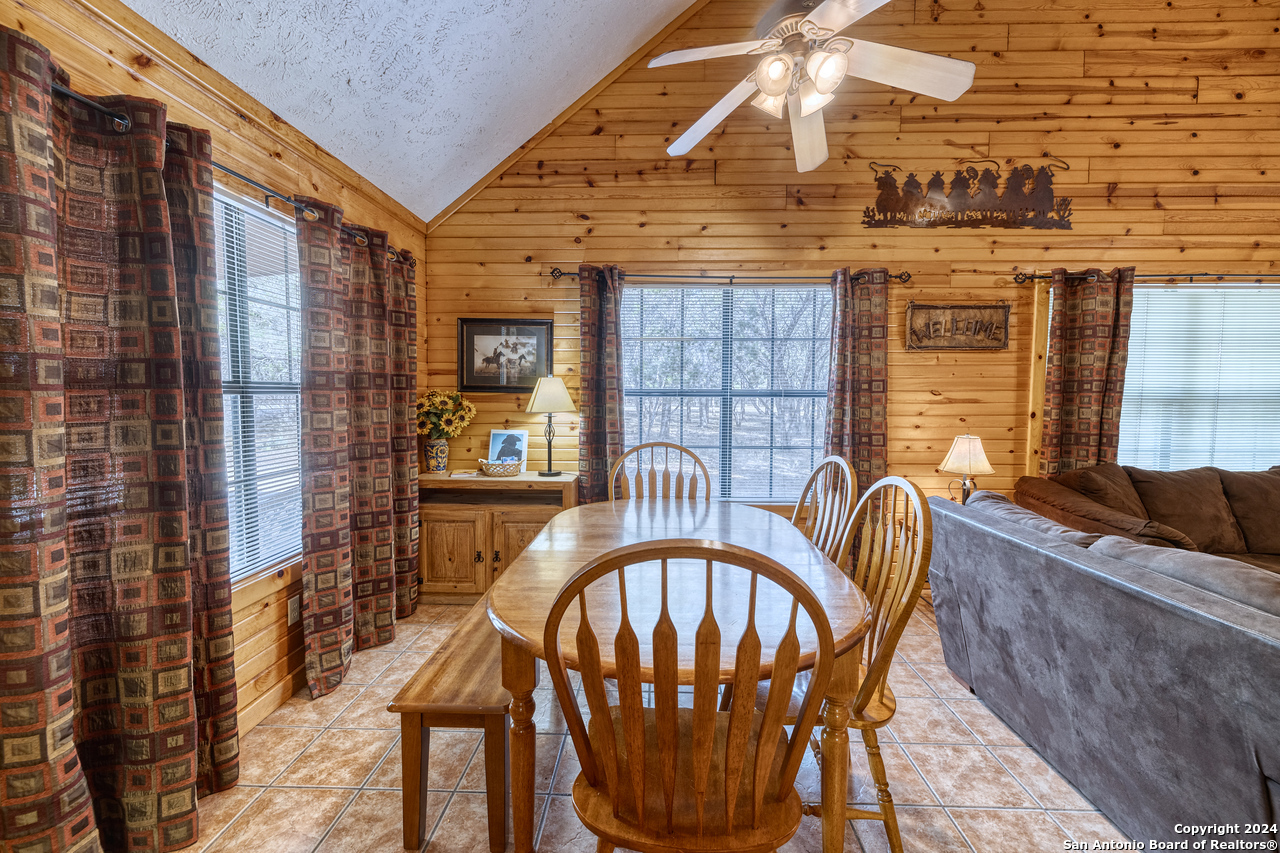 65 Commanche Creek Road Concan TX 78838