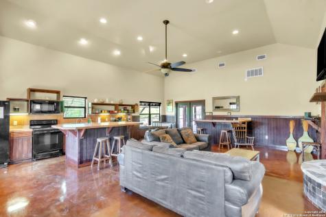 723 Tierra Linda Concan TX 78838