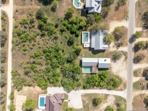 723 Tierra Linda Concan TX 78838