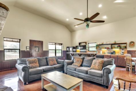 723 Tierra Linda Concan TX 78838