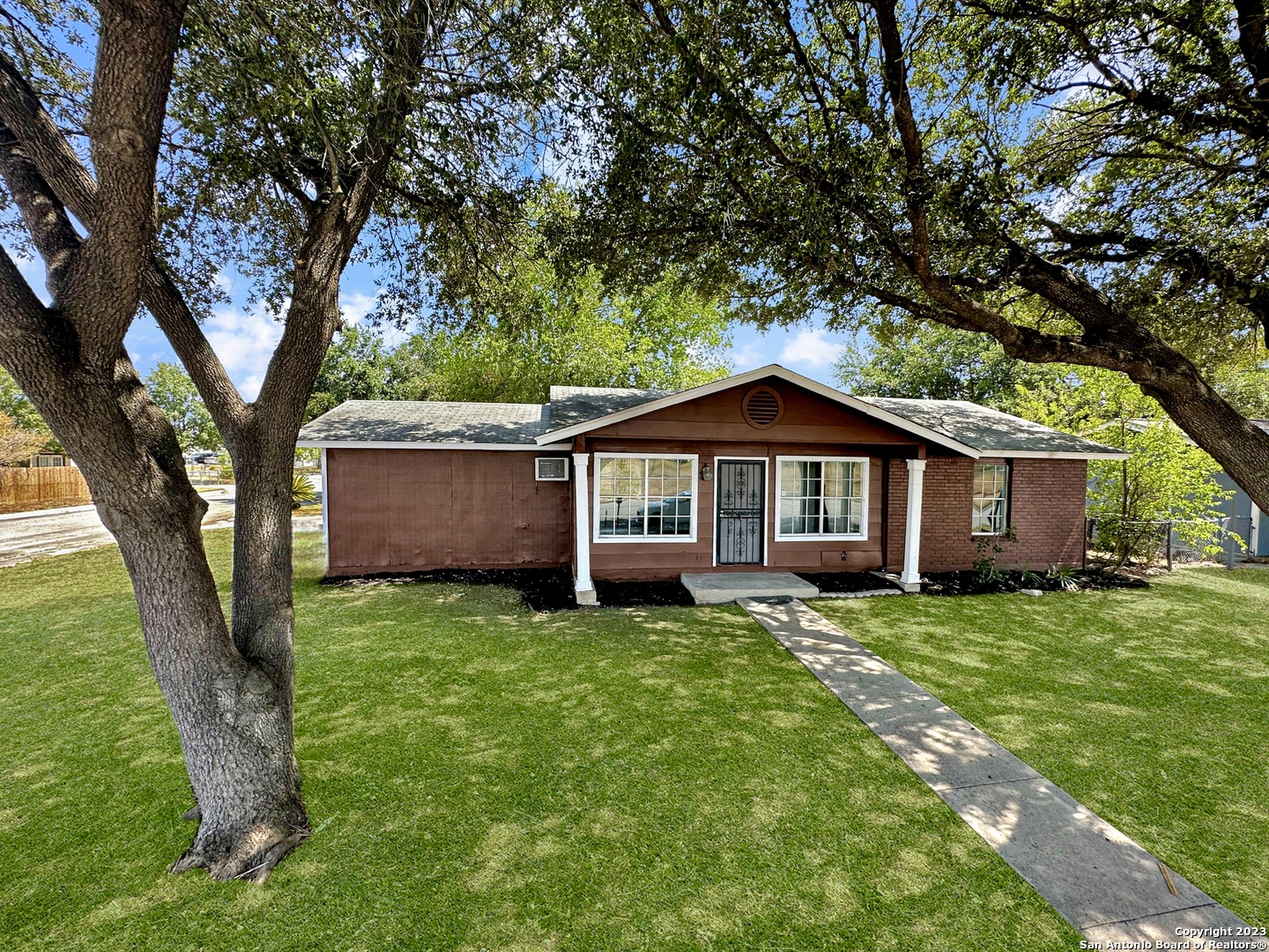 1939 Jennifer Street San Antonio TX 78224