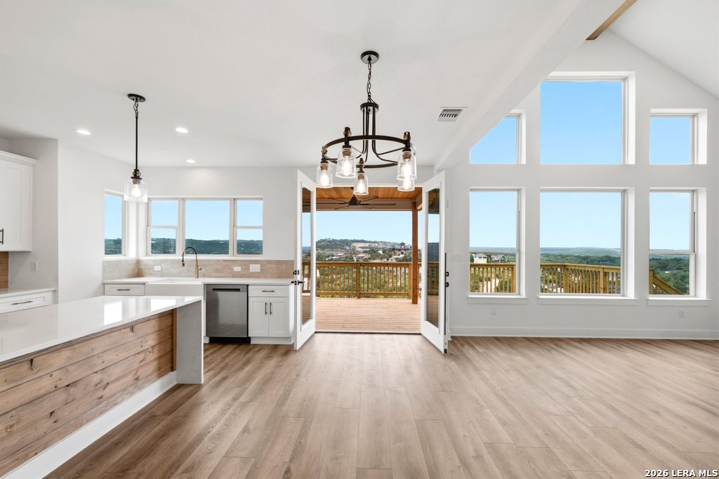 811 Lexington Pass Canyon Lake TX 78133