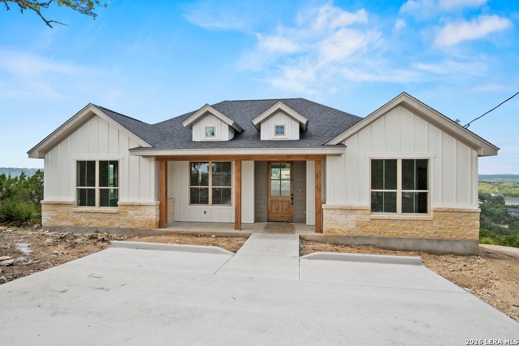 811 Lexington Pass Canyon Lake TX 78133