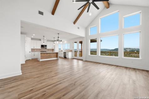 811 Lexington Pass Canyon Lake TX 78133