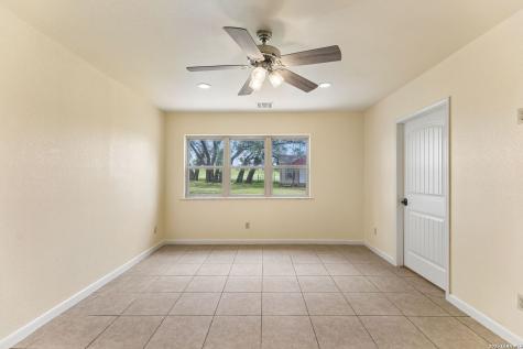 6603 Fm 2579 Floresville TX 78114