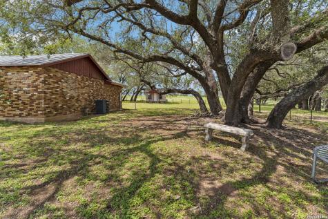 6603 Fm 2579 Floresville TX 78114