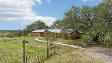 6603 Fm 2579 Floresville TX 78114