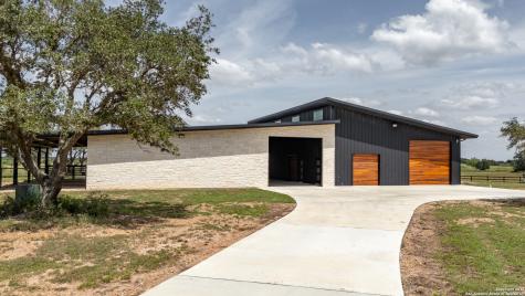 3466 Levi Sloan Road Victoria TX 77904
