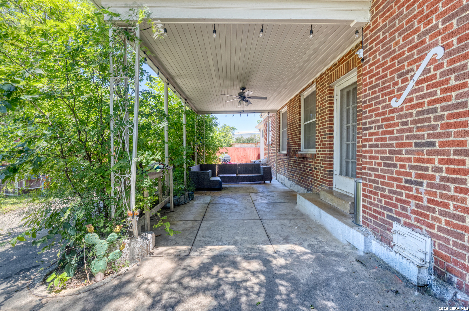 440 S Getty Uvalde TX 78801