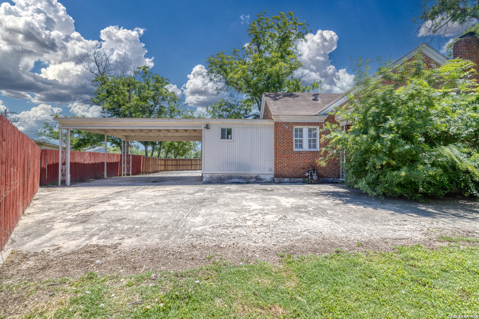 440 S Getty Uvalde TX 78801