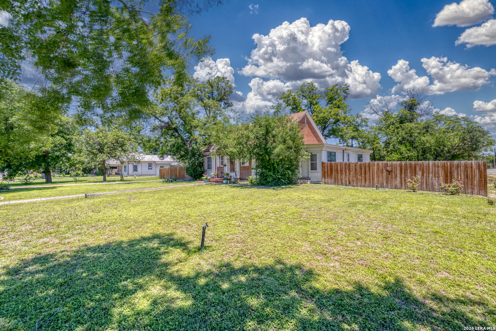 440 S Getty Uvalde TX 78801