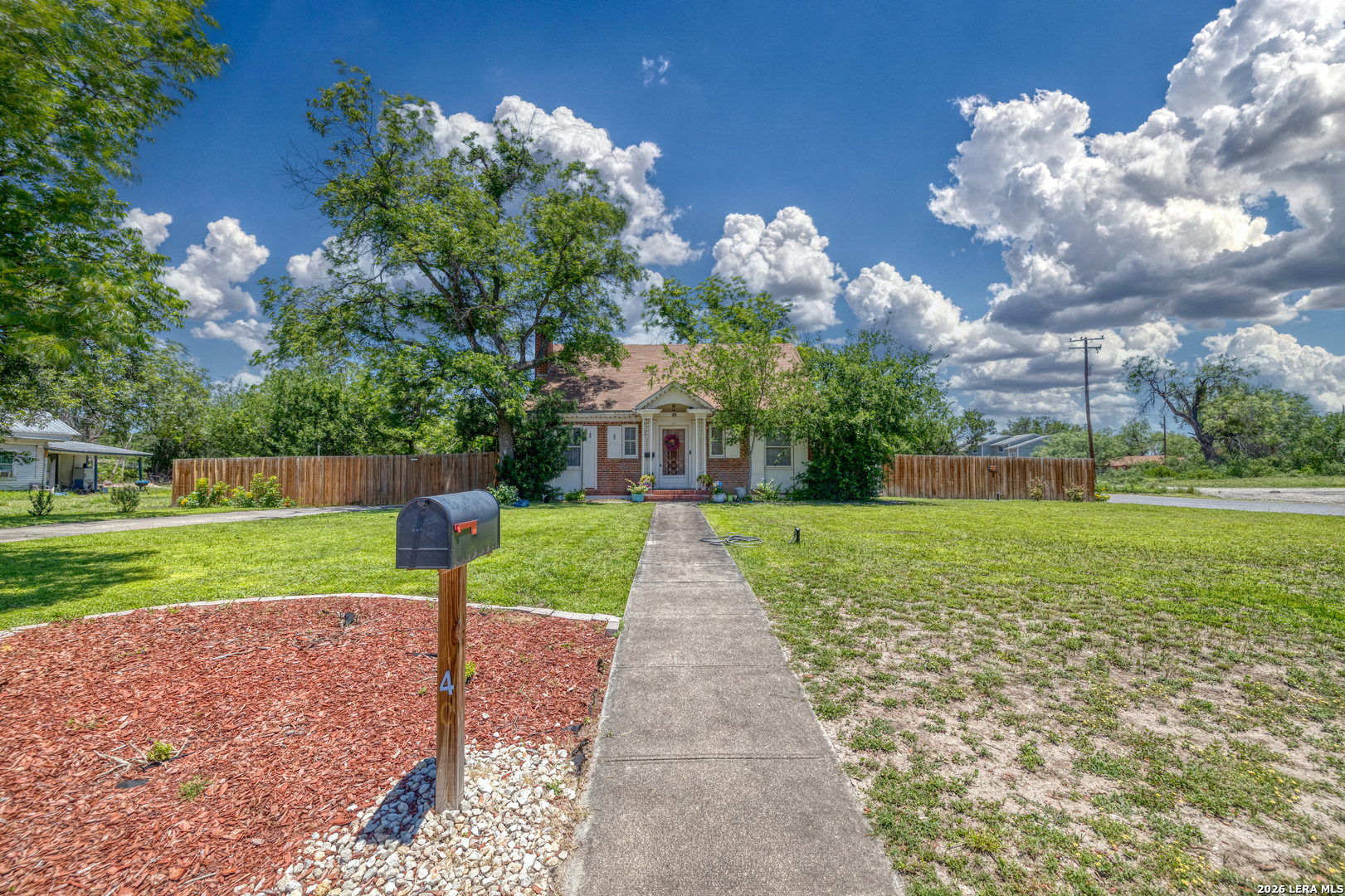 440 S Getty Uvalde TX 78801