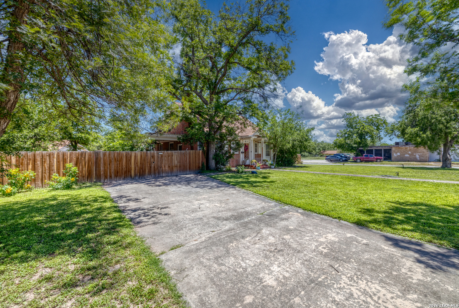 440 S Getty Uvalde TX 78801