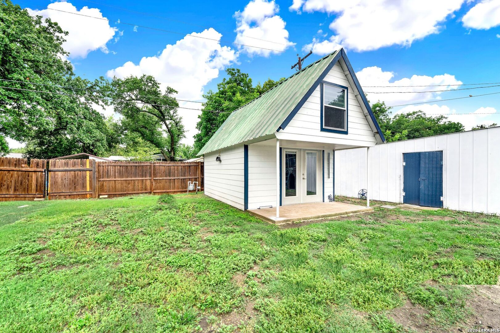 1405 25th Street Hondo TX 78861