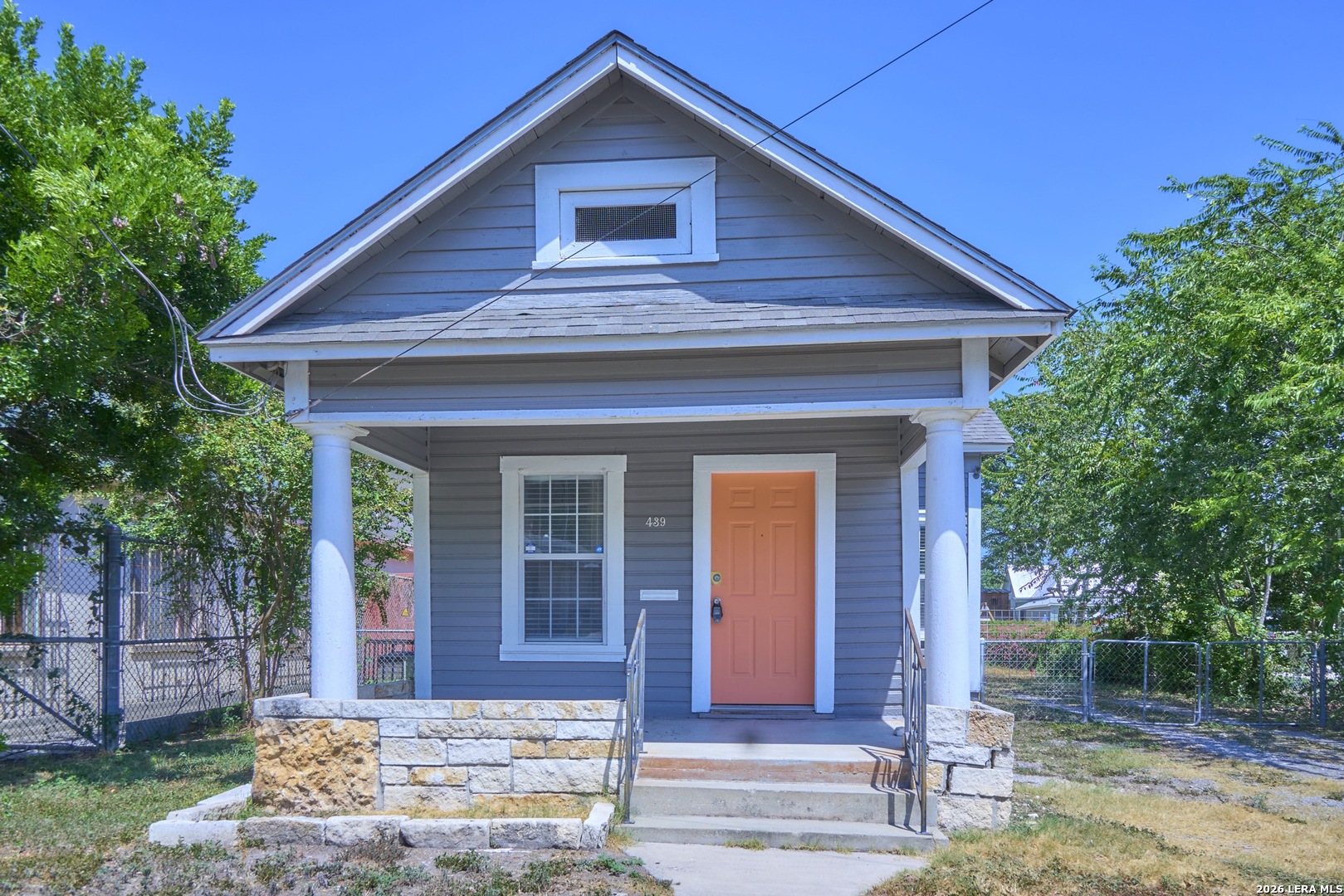 439 E Mitchell Street San Antonio TX 78210