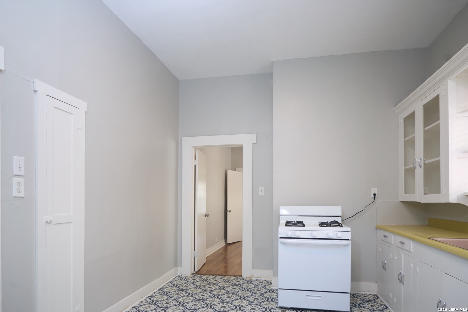439 E Mitchell Street San Antonio TX 78210