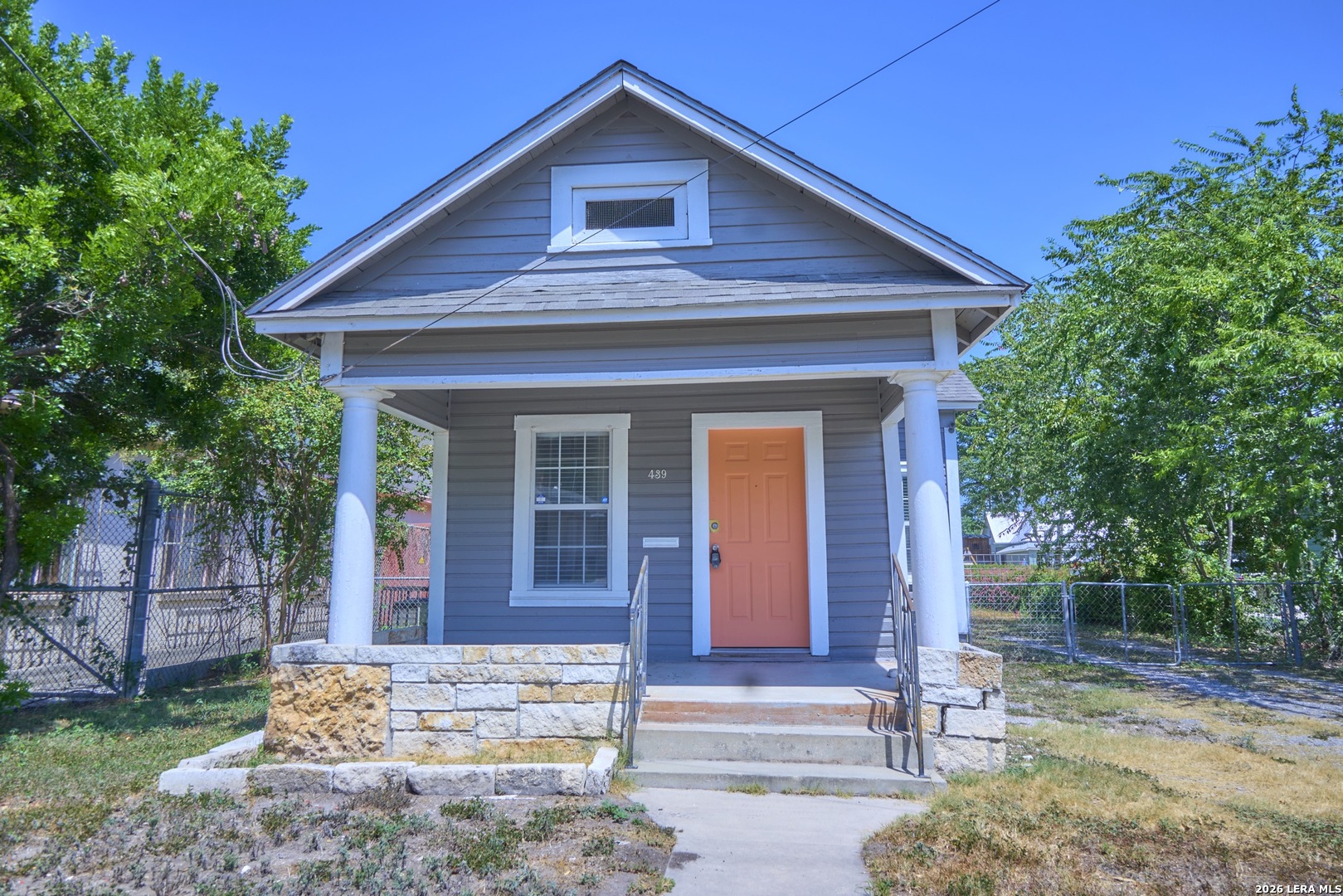 439 E Mitchell Street San Antonio TX 78210