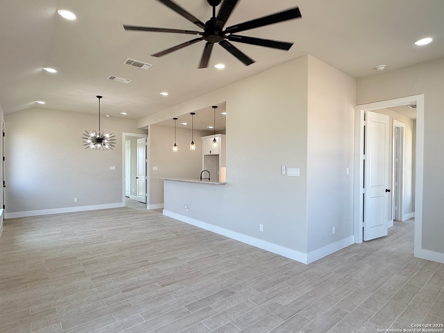 125 Camino Verde Court La Vernia TX 78121