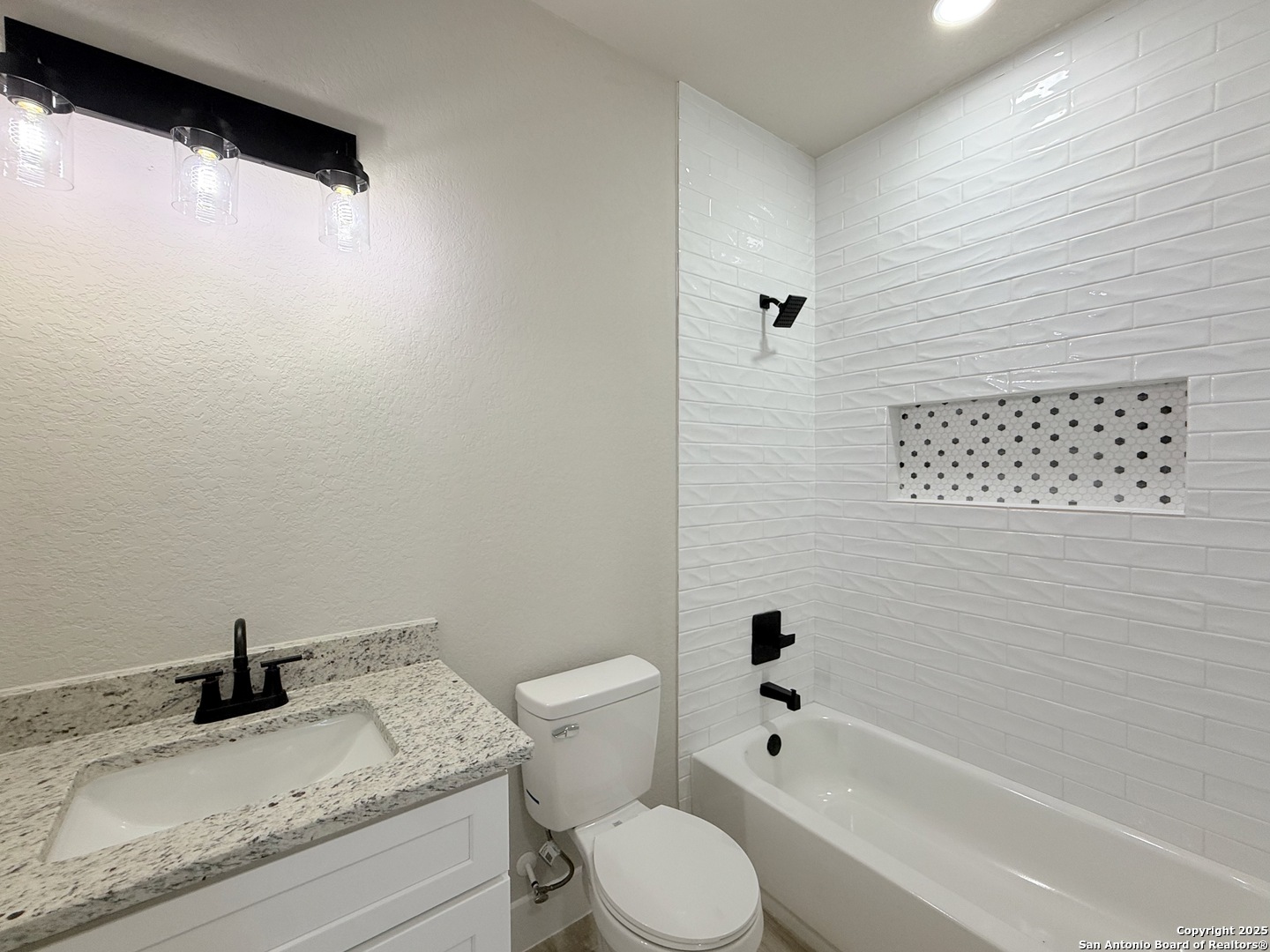 125 Camino Verde Court La Vernia TX 78121
