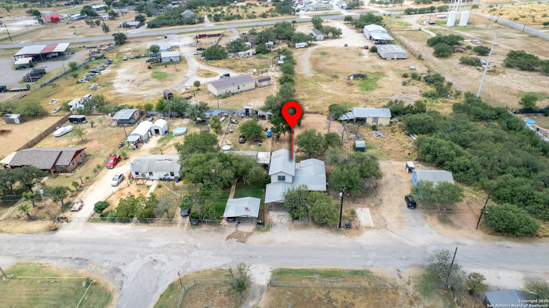 98 Guayacan Carrizo Springs TX 78834