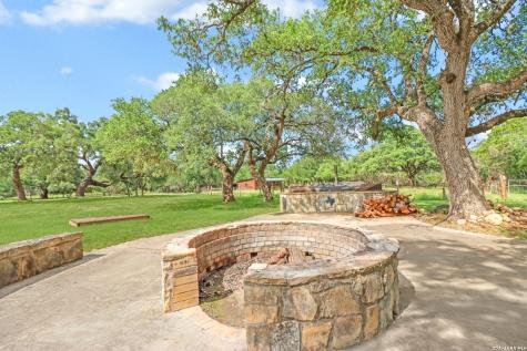 838 Georg Oaks Bulverde TX 78163