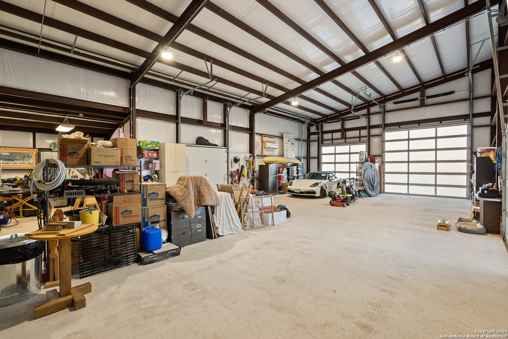 370 Gray Wolf Blanco TX 78606