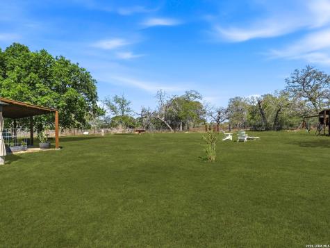 1211 Copperhead Road Seguin TX 78155