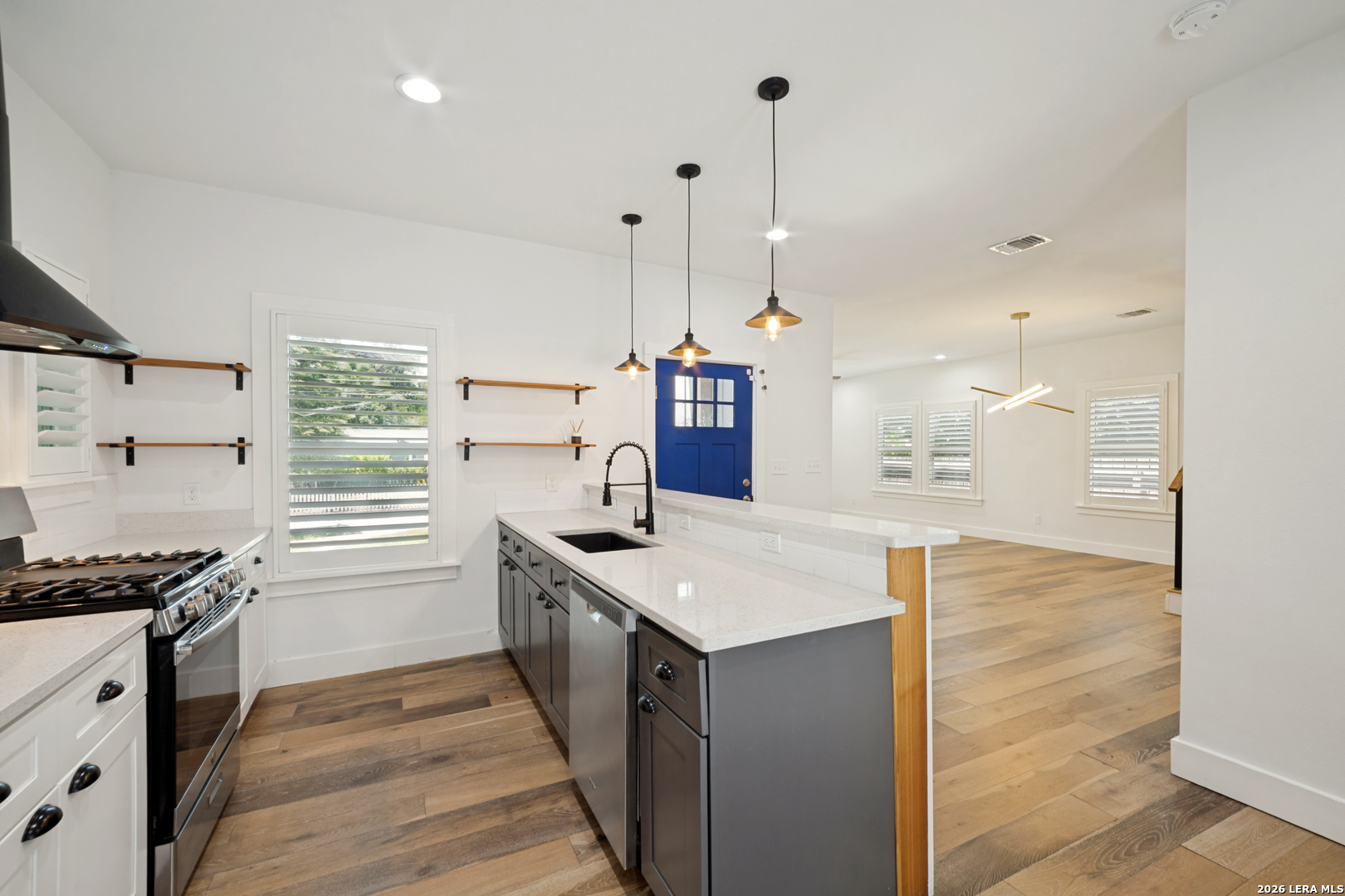 737 E Magnolia Avenue San Antonio TX 78212