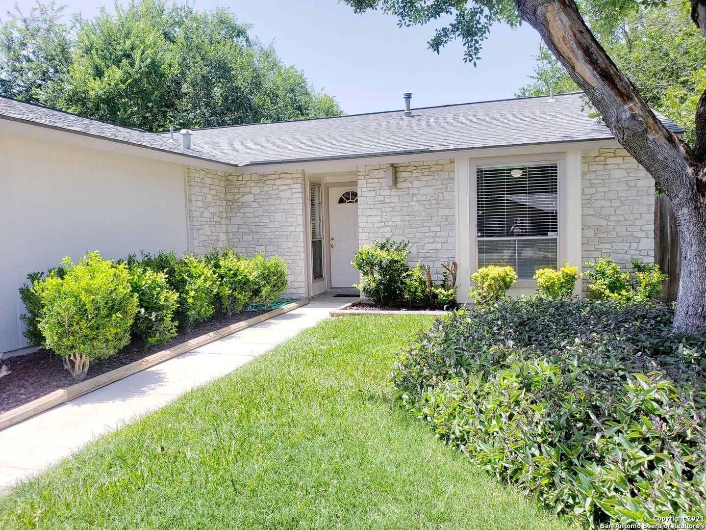 3819 Pipers Field Street San Antonio TX 78251