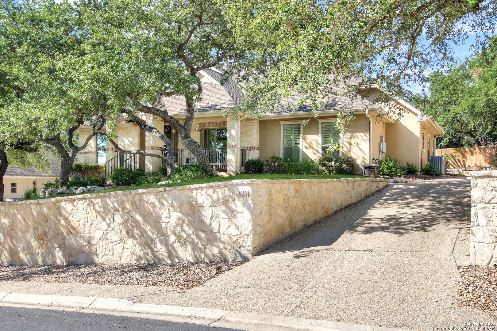 3211 Boxtree Lane San Antonio TX 78259
