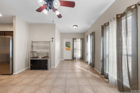144 Whitewing Way Floresville TX 78114