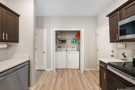 144 Whitewing Way Floresville TX 78114