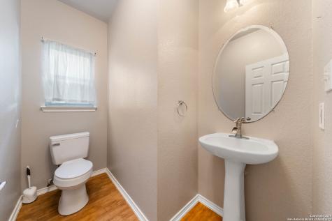 144 Whitewing Way Floresville TX 78114