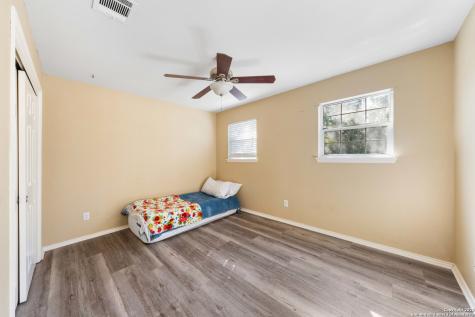 144 Whitewing Way Floresville TX 78114
