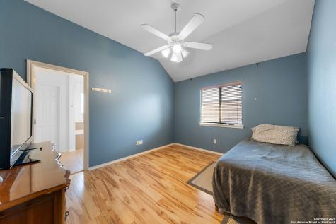 144 Whitewing Way Floresville TX 78114
